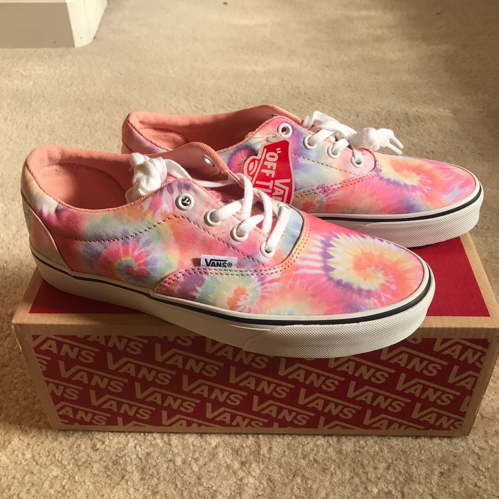 Vans Doheny Tie Dye Women’s Shoes 8 NWT